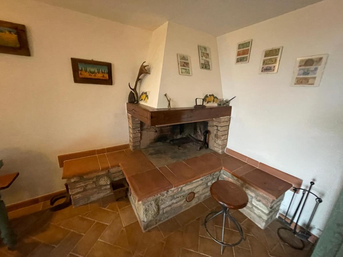 Il Rifugio Nelle Crete Apartamento Vescona Exterior foto